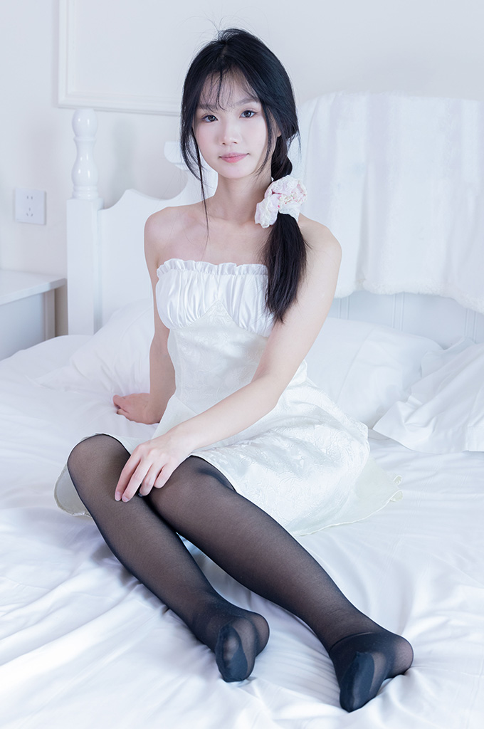 W230-高跟鞋、高跟凉鞋、黑色丝袜(脚尖加固)