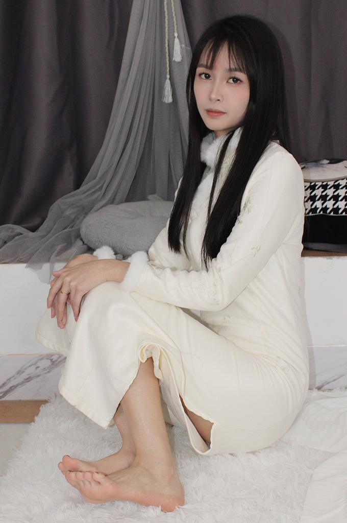 W255-珠光肉丝、高跟凉鞋