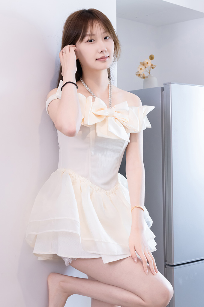 W272-高跟鞋、低跟鞋、薄白丝、薄肉丝、裸足